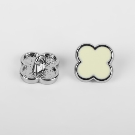 A set of buttons on the leg "Clover", d = 13 mm, 5 pcs, white/silver color-1
