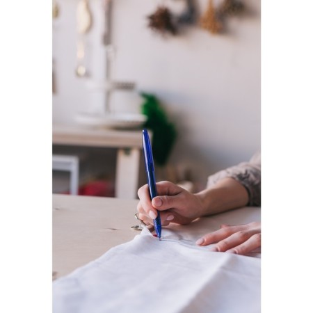 The fabric handle is thermal -based, the color is black-3