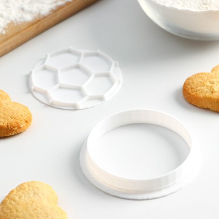 Bed -up form "football", cutting, stamp, d = 6 cm, white color-2