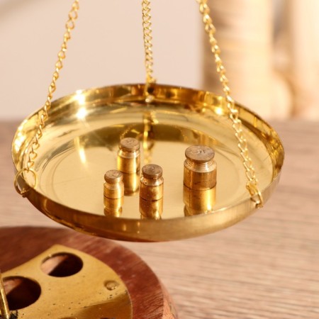 Libra "Skail" brass 21x24 cm-3