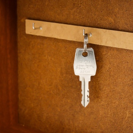 Key "Key" Walnut 19x24 cm Mix-4