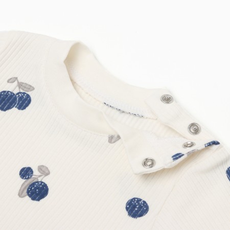 T -shirt with DL. Sleeve crumb I am Blueberry p. 86-92, milk-1