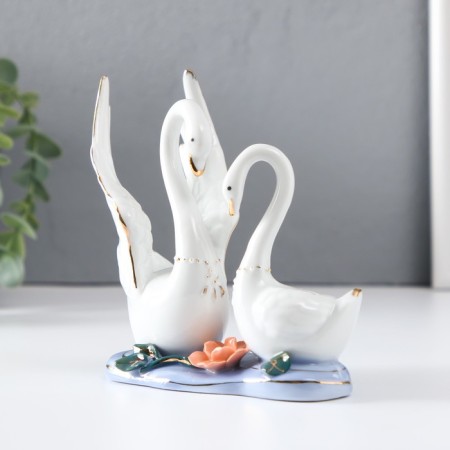 Souvenir ceramics "Two swan in a backwater with a lotus" 13 cm-1