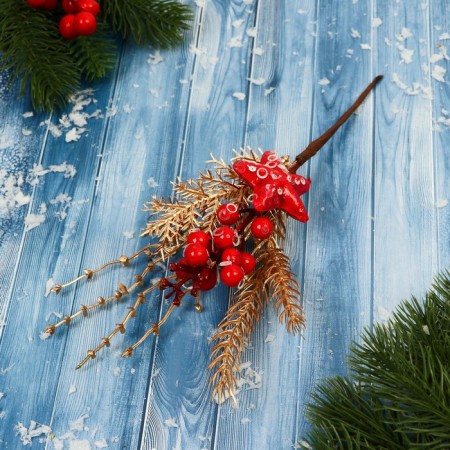 Decor "Winter Dreams" Scarlet Star Berries Golden needles, 24 cm