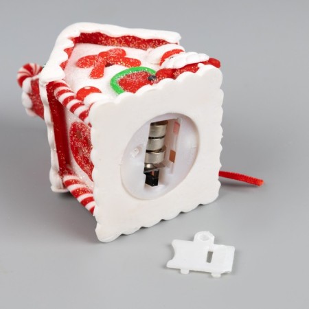 Fir -tree toy "Ginger House" 6 × 8.5 × 5.5 cm, from batteries, glow warm white-2