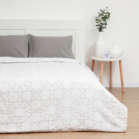 Cover with jacquard Morocco 145x212cm, Bel/S, HL 50%, PE 30%, pan 20%