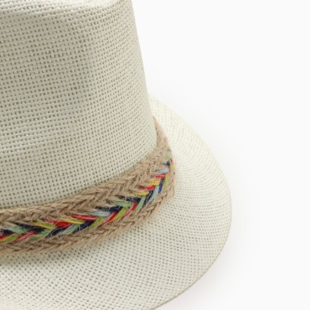 Male hat Minaku, dairy color, rn 58-2