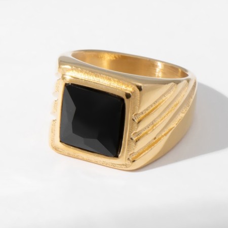 Male ring "ring" relief, black color in gold, 19 size-3