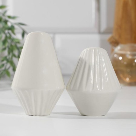 Set of ceramic solo and list of geometry, 14.5 x 10.8 cm, white color-1