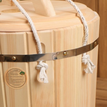 A cedar -lid-5