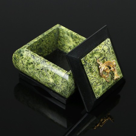 Casket "Ural Queen", 8x8x6.5 cm, natural stone, coil-1