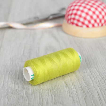 Threads DOR TAK 40/2, 400 yards, color No. 707 light green, 10 pcs in units.