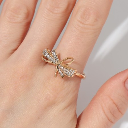Ring Xuping bow, white color in gold, size 19-1