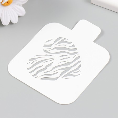 Stencil "heart" 9x9 cm-1