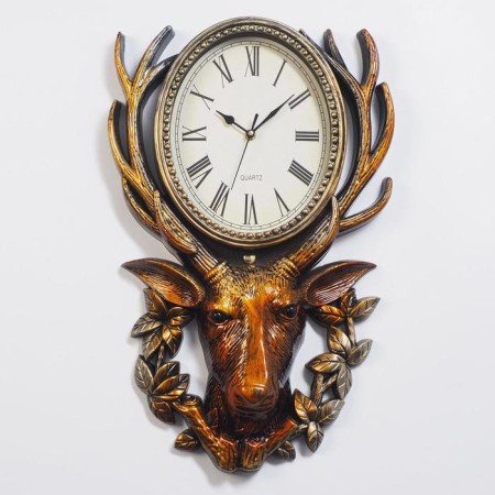 Wall clock, series: interior, "hunter", discrete move, 28x23 cm