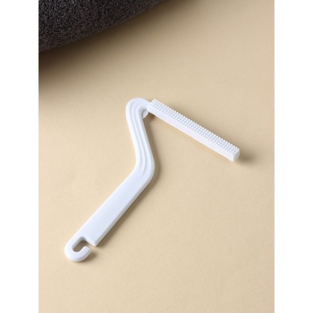 Scraper for cleaning clothes, carpets, furniture, bilateral shade, metal+plastic, 10.8 × 16.5 cm-2