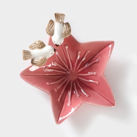 Ceramic serving dish "Doves on a flower", 14 × 13.5 × 4 cm, pink color-2