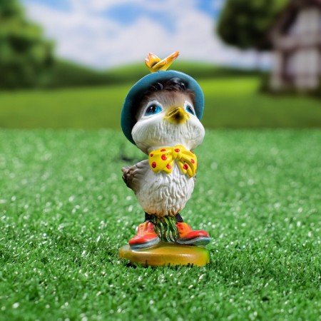 Garden figure "Sparrow with a butterfly" 3.5x6x9.5cm