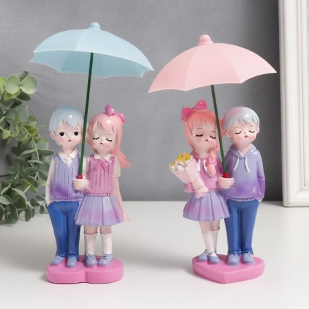 Souvenir Polystone "A couple under an umbrella" MIX 13x13.5x20 cm