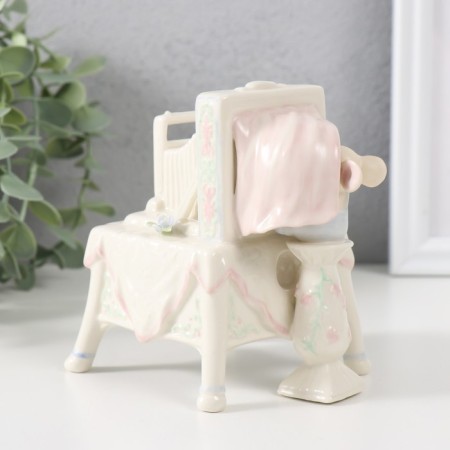 Souvenir Ceramics Musical "Bunny with retro camera" 8.5x10.5x11 cm-2