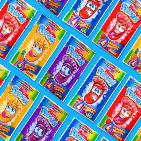 Caramel "Mr. Pyatkin" on a neon stick with sour powder, assorted, 11 g