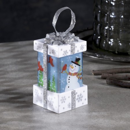 LED figure “White Gift with a snowman” 6.3 × 11.5 × 6.3 cm, plastic, batteries AAAX3 (not in the kit), flame effect-1