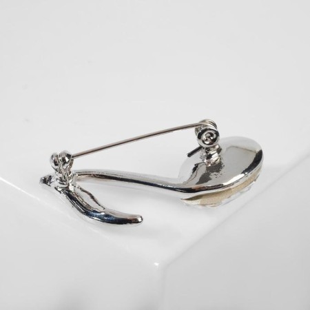 Brooch "Note" from the symphony, the color is white in silver-1