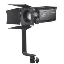 LED illuminator GODOX S60, focusing