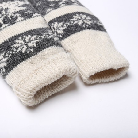 Women's mittens, white/gray color, size 20-22-2