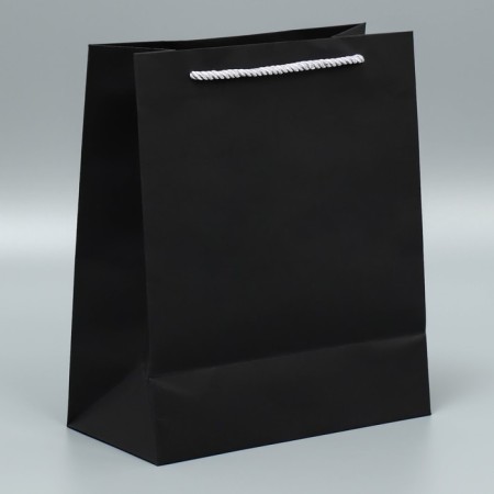 Gift package, packaging, “real man”, black craft, 23 x 27 x 11.5 cm-3