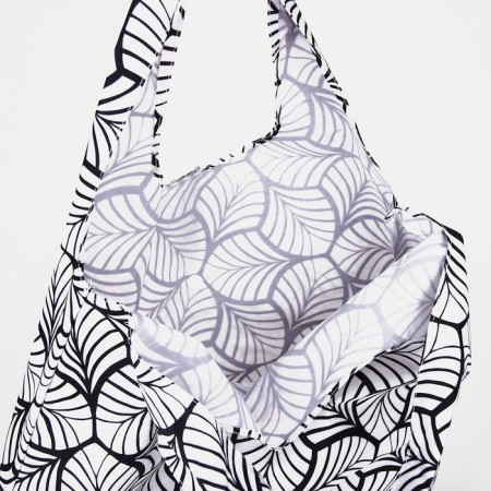 Household bag on the button, the color is black-3