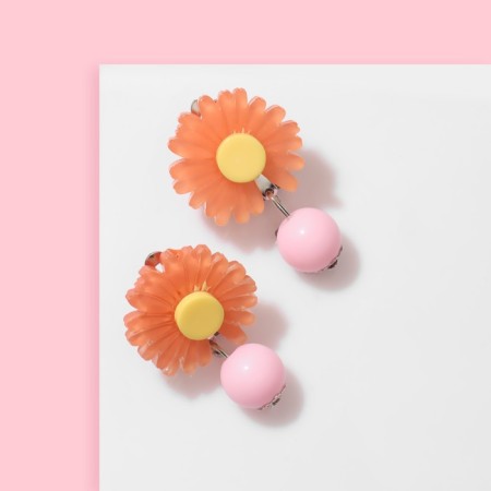 Clips children's "chosen" flower with bead chamomile, color mix-2