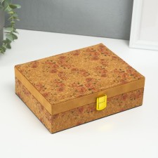 Casket to the leatherette for jewelry 