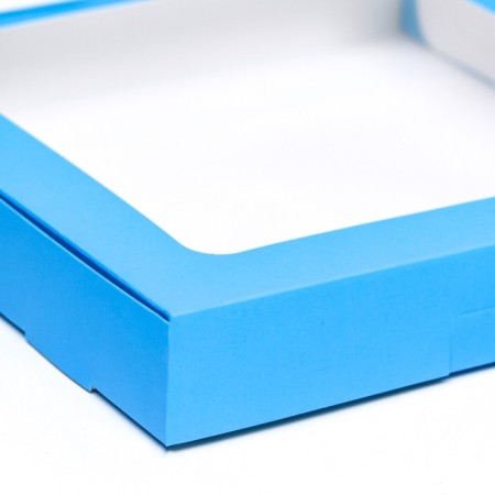 Self -charged box, with a blue window, 19 x 19 x 3 cm-2