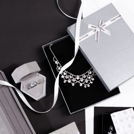 Hollywood necklace circles in patterns, white color in silver, 30 cm-3