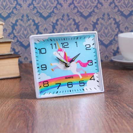 Clock - desktop an alarm clock, discrete move, 12.5 x 10.5 cm, aa-3