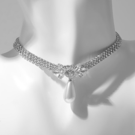 Choker "ice" with pearls, white color in silver, 30 cm