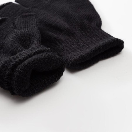 Minaku mittens, col. Black, rr 15 (6-8 years old)-1