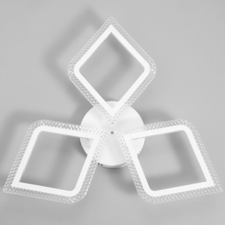 The chandelier is LED DIM. Losanga du 3 dir. , 72W white Ø71.5x7.5cm Ritter-6