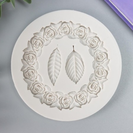 Mold Silicon "Circle of roses and leaves" 3 objects mix 8.5x8.5x0.5 cm-1