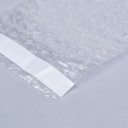 A package of runway with a valve and an adhesive layer, p/e, 10 x 10 + 5 cm-2
