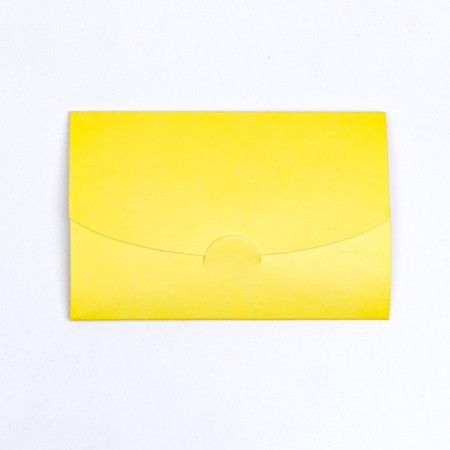 Envenue for a certificate with a Happy Birthday Tiring, Yellow 10.5 x 7-2