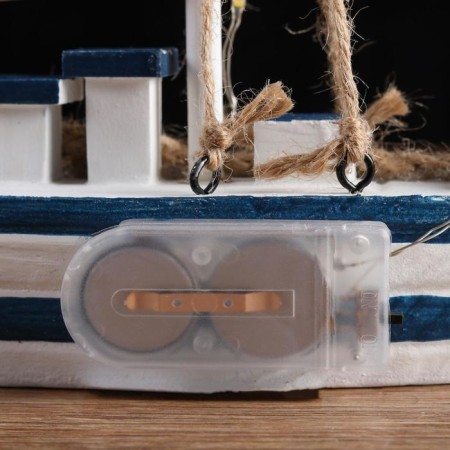 Souvenir ship with a backlight 16*5*26cm-4
