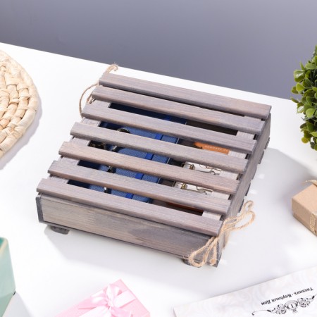 Packing box, with a lid, 20x20x4 cm, spruce