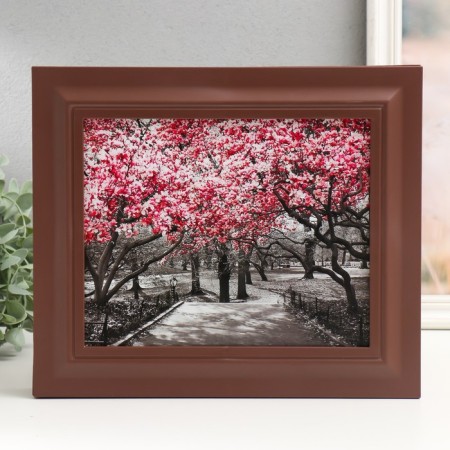 Closed keybox "Sakura" 26.5x31.5 cm nut