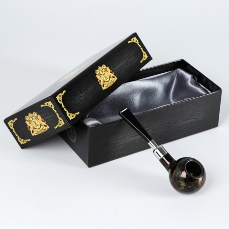The pipe is classic, round, 14 cm, brown