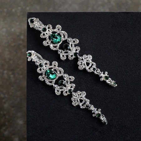 Clips "openwork" drops with curls, the color is white-idle in silver-4