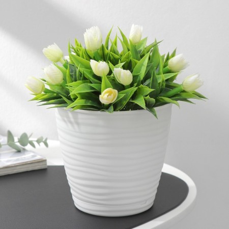 Pot for flowers with a Saffron pallet, 1.5 l, d = 14.6 cm, h = 13.5 cm, white color