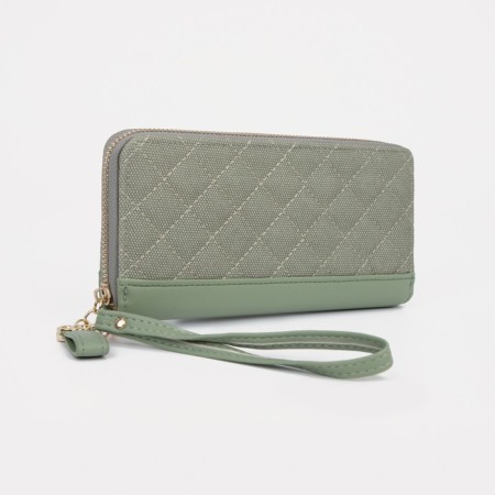 Women's wallet with lightning, green color
