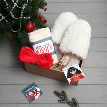 Gift set "New Year: Warm Winter Wishes" towel and accessories